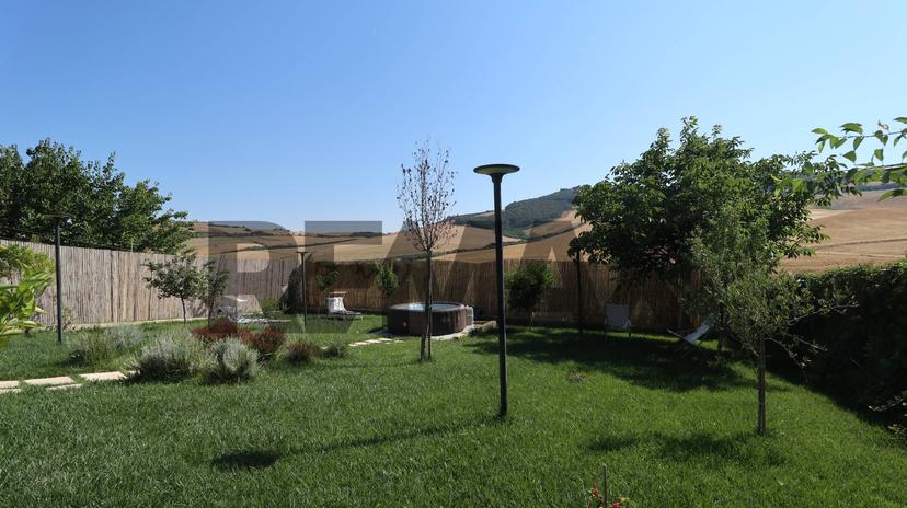 Villa a schiera, Matera