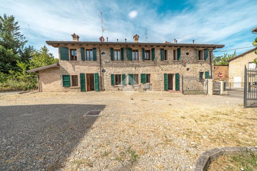 Casa indipendente in Via G. Ghirardi 13, San Polo d'Enza — foto 2 di 5