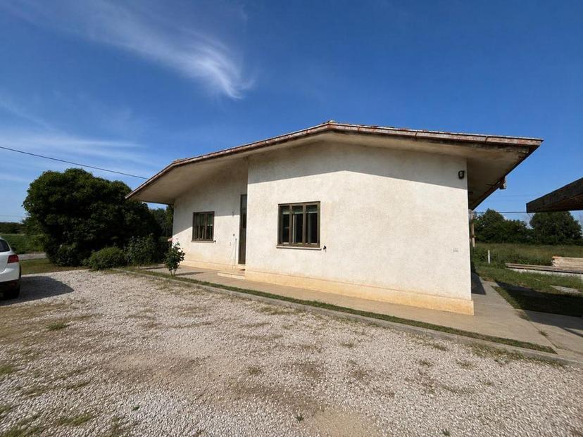 Villa unifamiliare, San Giorgio di Nogaro — foto 2 di 5