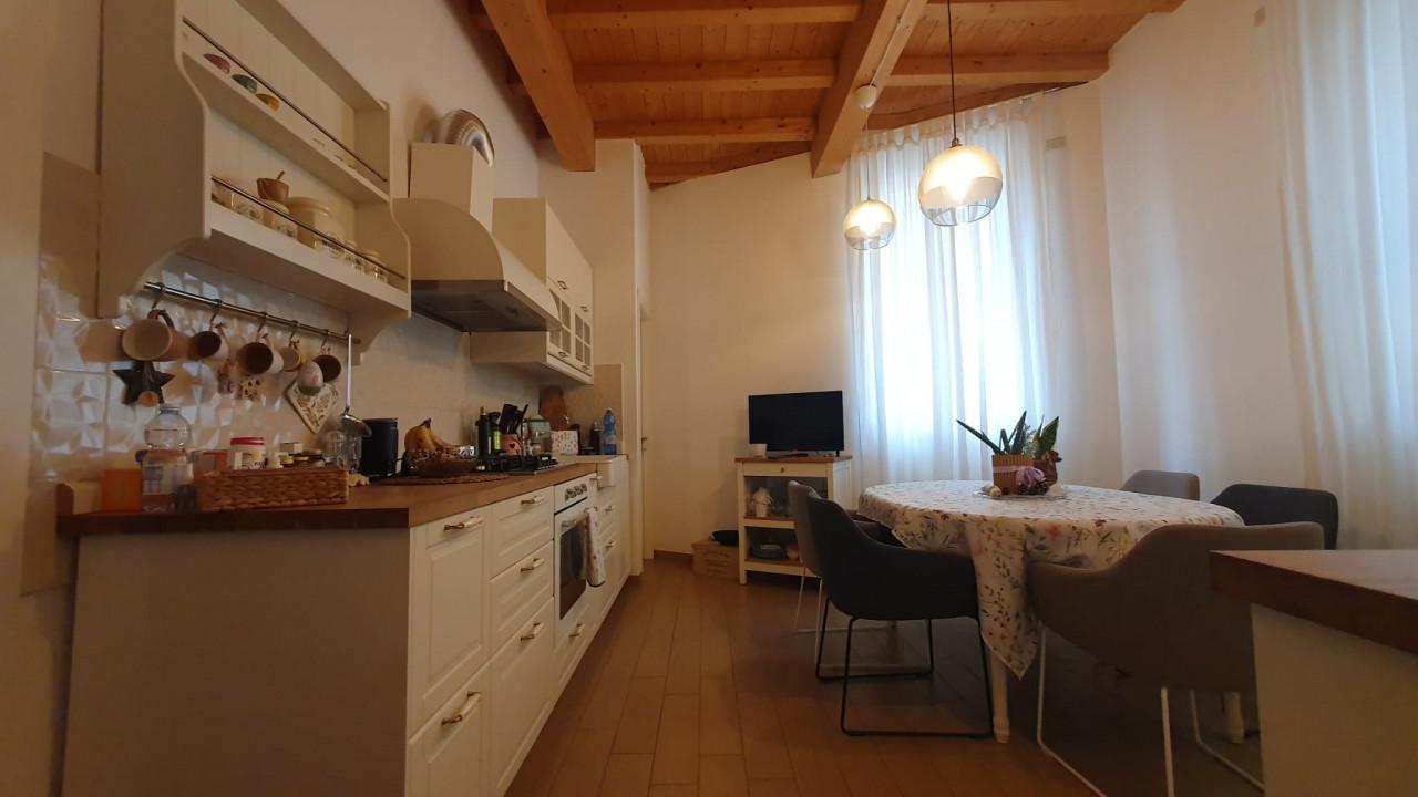 Casa indipendente in Via Giuseppe Verdi, Mirandola