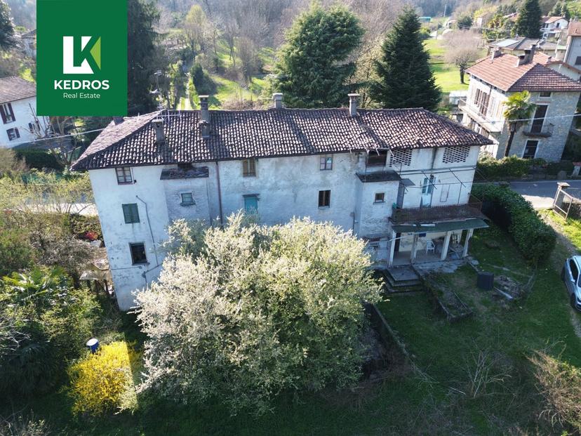 Casa indipendente in Via Leggiuno 19, Laveno-Mombello — foto 3 di 5