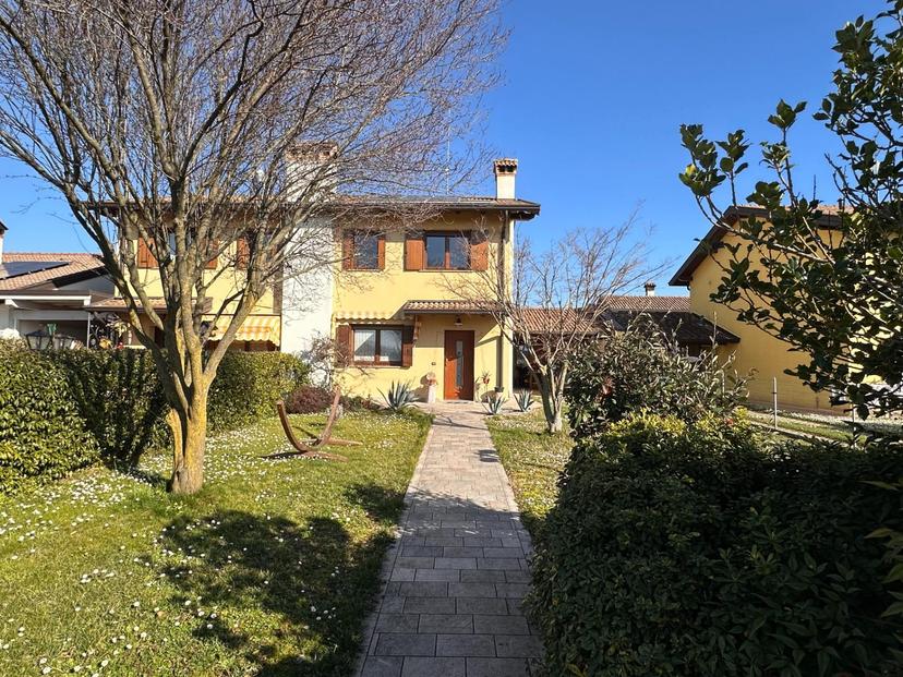 Terratetto plurifamiliare in Via Padre David Maria Turoldo 14, Bertiolo — foto 2 di 5