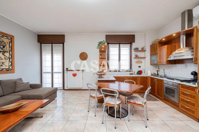Trilocale in Via Francesco Petrarca 22, Senago — foto 3 di 5