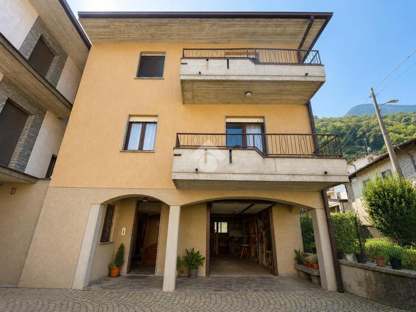 Casa indipendente in Via Masoni, Fusine — foto 3 di 5
