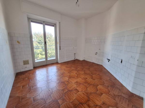 Trilocale in Via Adua, Vedano Olona