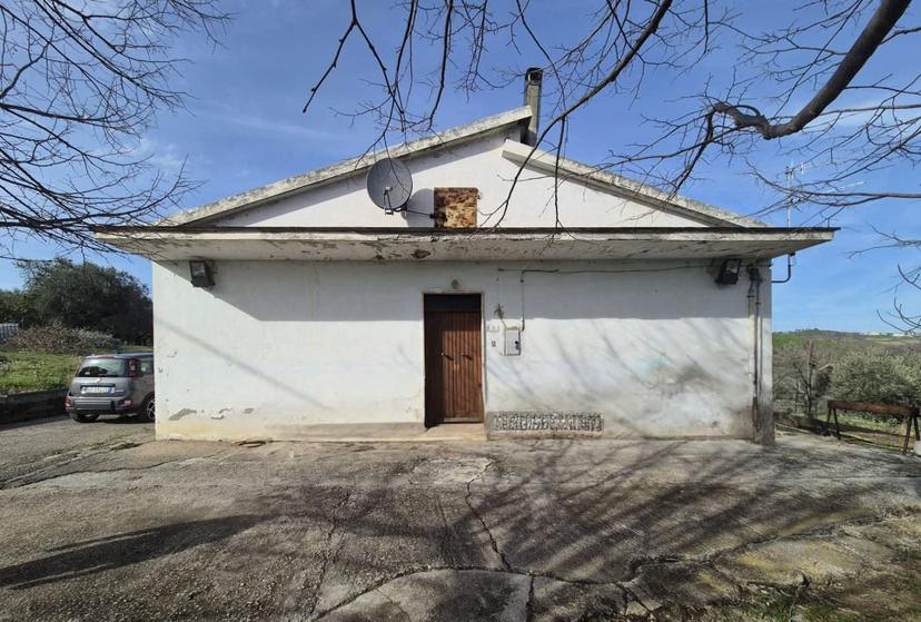 Villa in Contrada San Pietro, Castilenti — foto 4 di 5