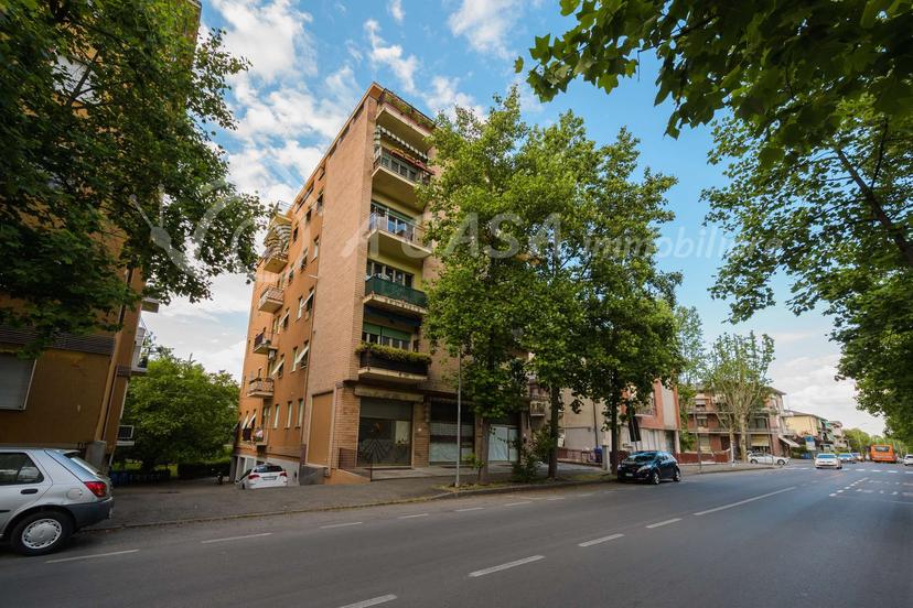 Trilocale in Viale del Lavoro 9, Salsomaggiore Terme — foto 2 di 5