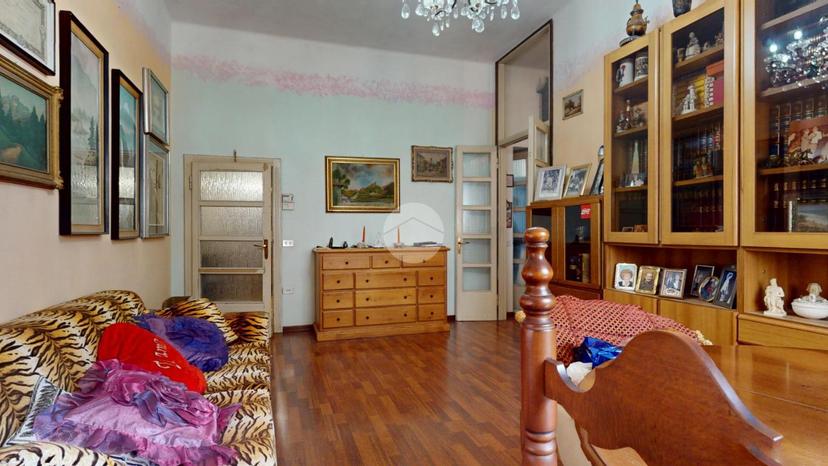 Trilocale in Via Francesco Petrarca 7, Seregno
