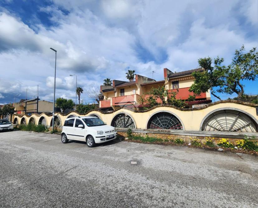 Bilocale in Via Nausicaa 15, Borgia — foto 4 di 5