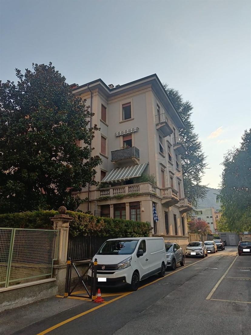 Trilocale, Como — foto 4 di 4