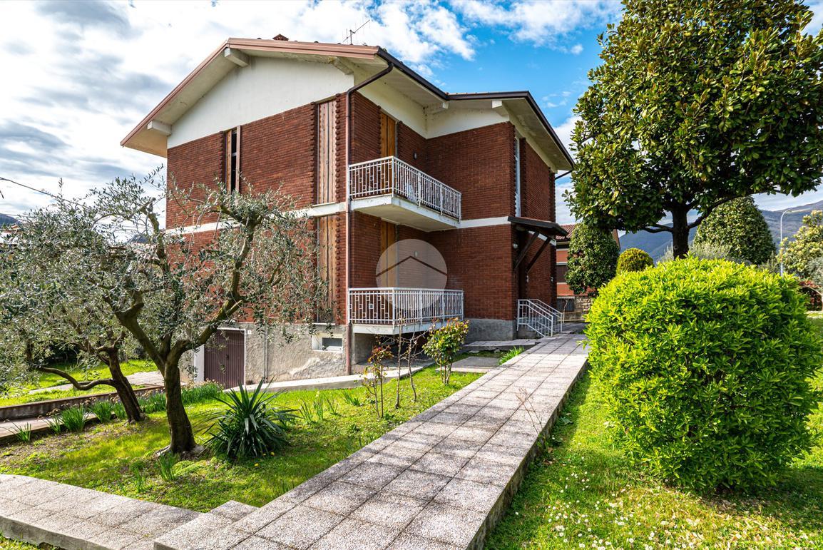 Villa in Via Costoza 1, Iseo