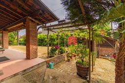 Villa unifamiliare in Via Umberto  12, Mezzomerico