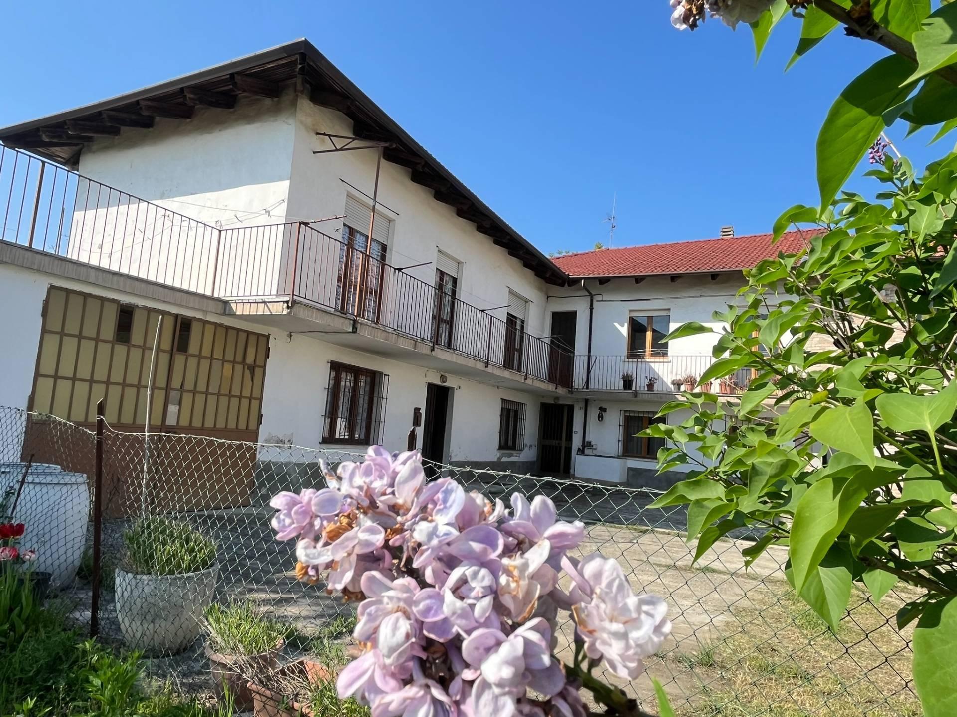 Rustico in Via Santa Maria 21, Castagnole delle Lanze