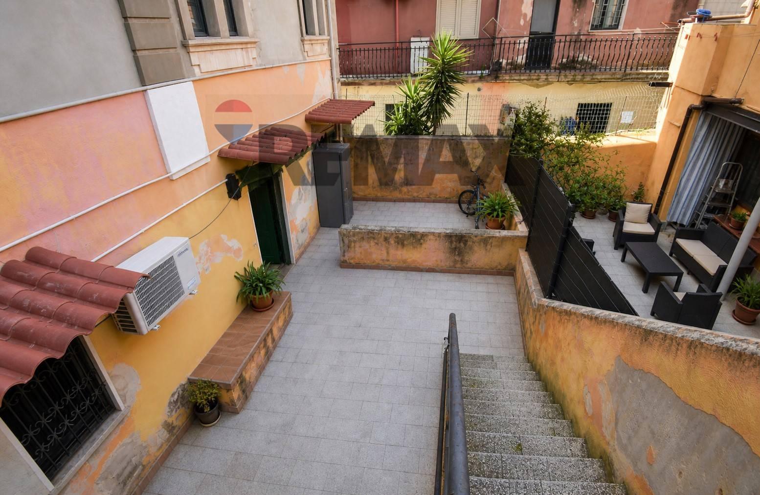 Trilocale in Via Raciti 4/a, Catania