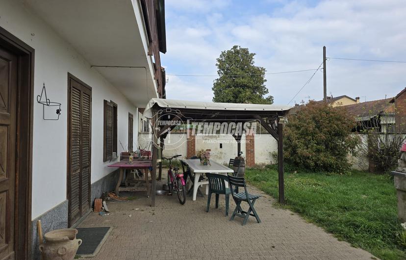 Casa indipendente in Via Canonico Chicco 5, Carmagnola — foto 3 di 5