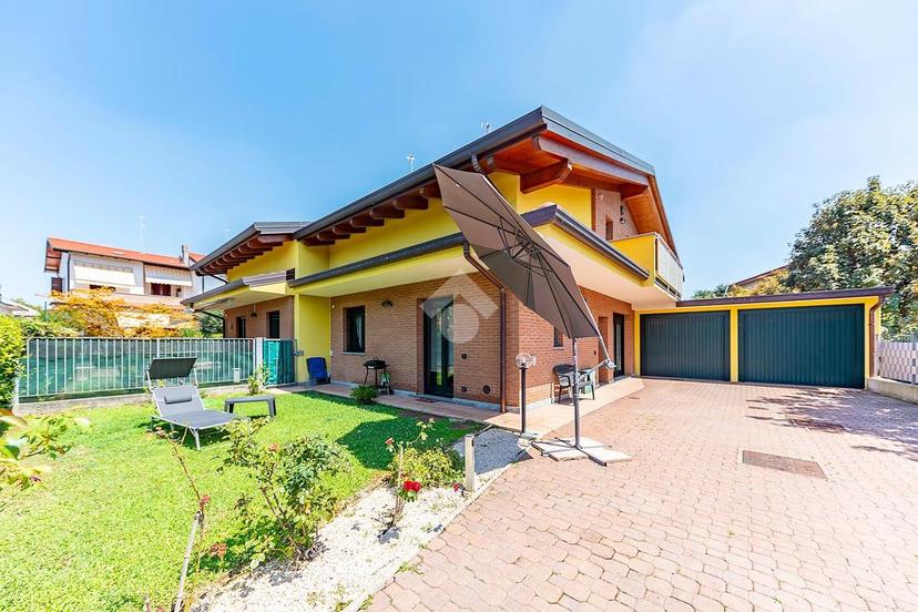 Villa a schiera in Via Alessandro Manzoni, Gerenzano — foto 5 di 5