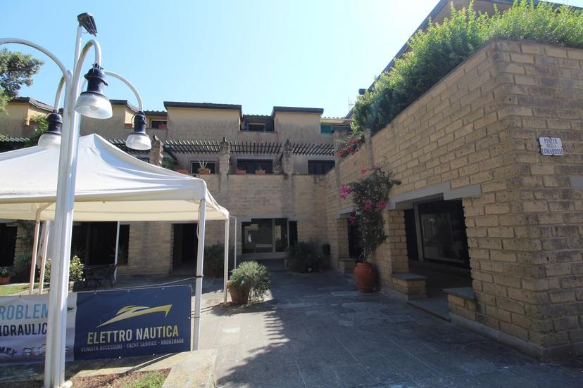 Appartamento in Piazza della Luna Rossa, Castiglione della Pescaia — foto 2 di 5