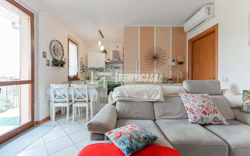 Trilocale, Comun Nuovo — foto 2 di 5