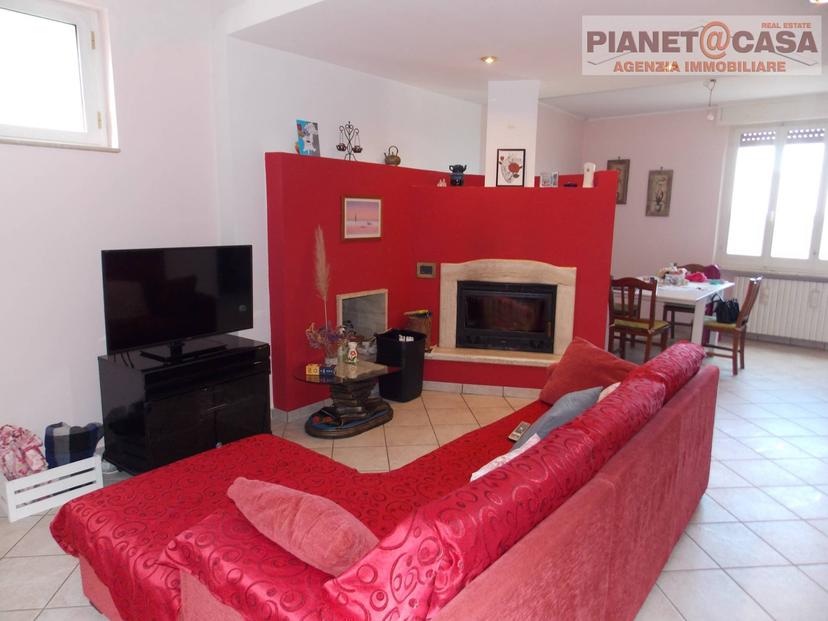 Appartamento in Via Roma, Castel di Lama — foto 3 di 5