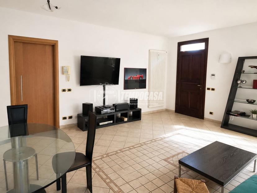 Villa a schiera in Via Filippo Turati 48, Usmate Velate — foto 2 di 5