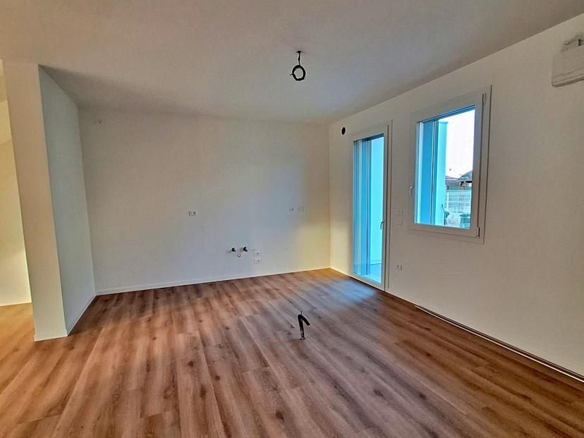 Villa a schiera in Via Rasega, Camisano Vicentino — foto 3 di 5