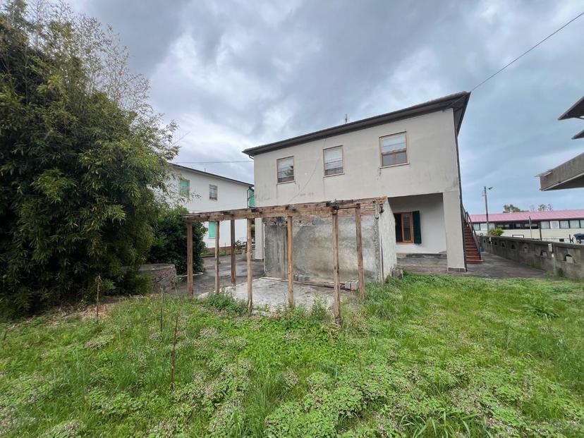 Villa bifamiliare, Rosignano Marittimo — foto 5 di 5