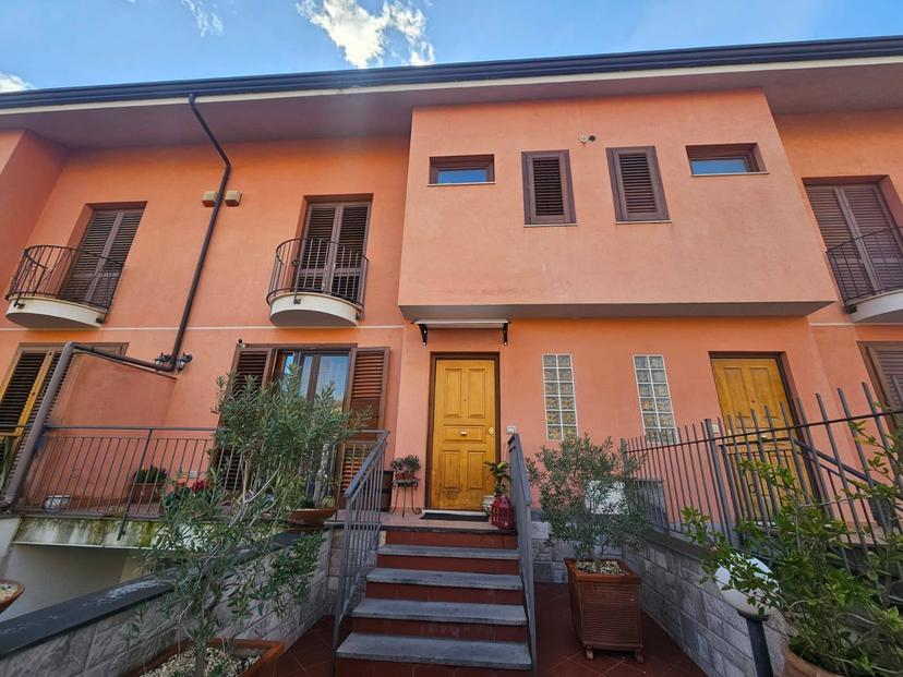 Villa a schiera in Via Arancio 27, Taormina — foto 3 di 5