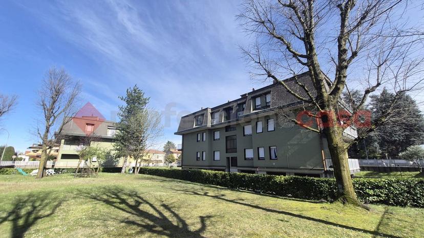 Trilocale in Via Principe Amedeo 55, Parabiago