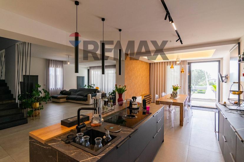 Villa in Via del Pozzo 24, San Giovanni la Punta — foto 2 di 5