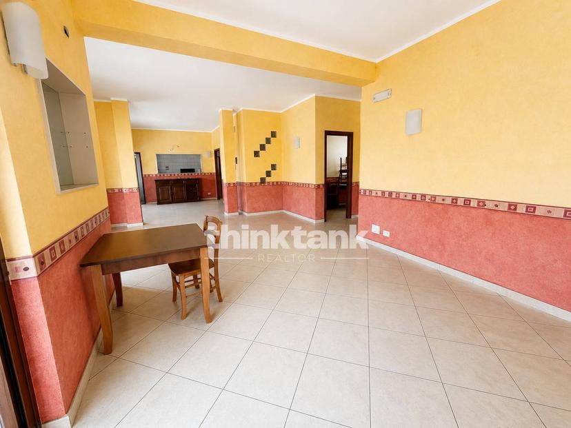 Appartamento in Via Gramsci, Gravina di Catania
