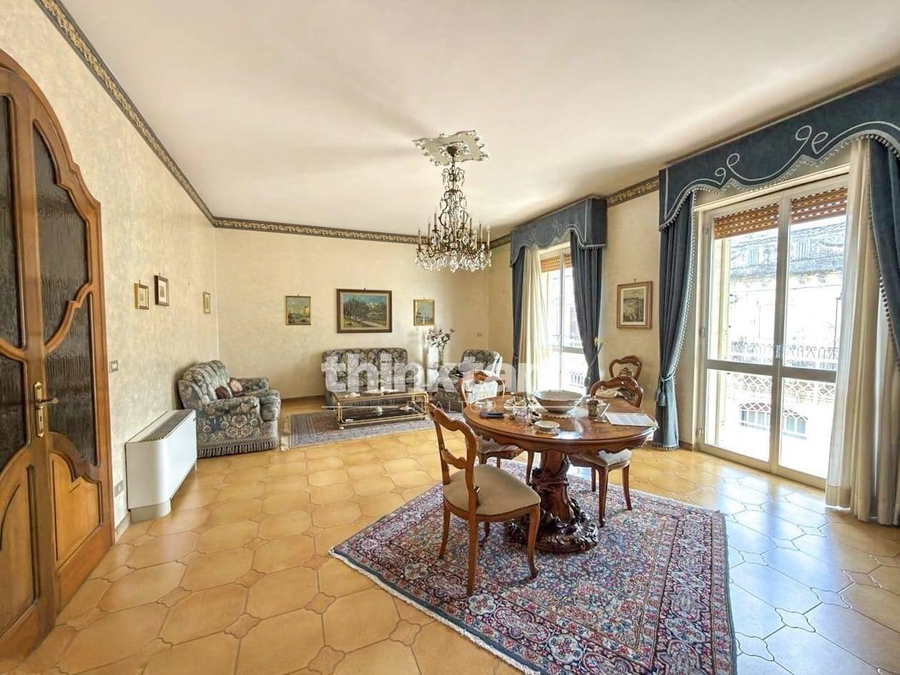Casa indipendente in Corso Vittorio Emanuele, Floridia