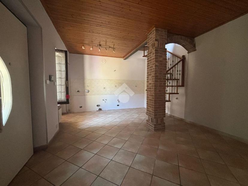Casa indipendente in Via Trento 12, Castagnole Piemonte