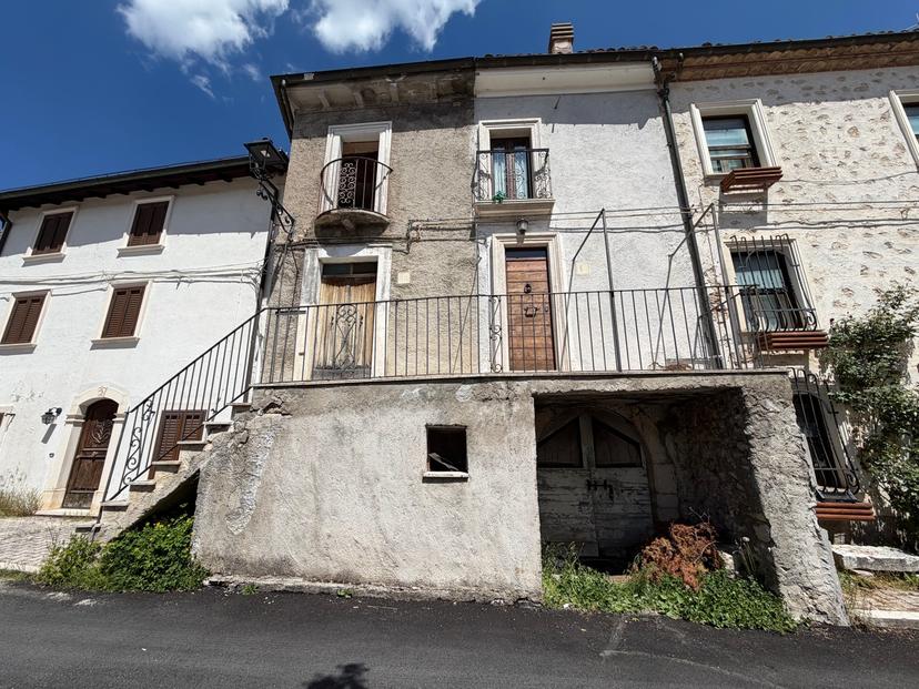 Casa indipendente in Via Nusca Franco  20, Rocca di Mezzo — foto 2 di 5