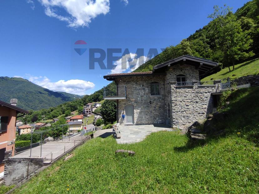 Villa in Via Felice Cavallotti 01, Schignano — foto 3 di 5