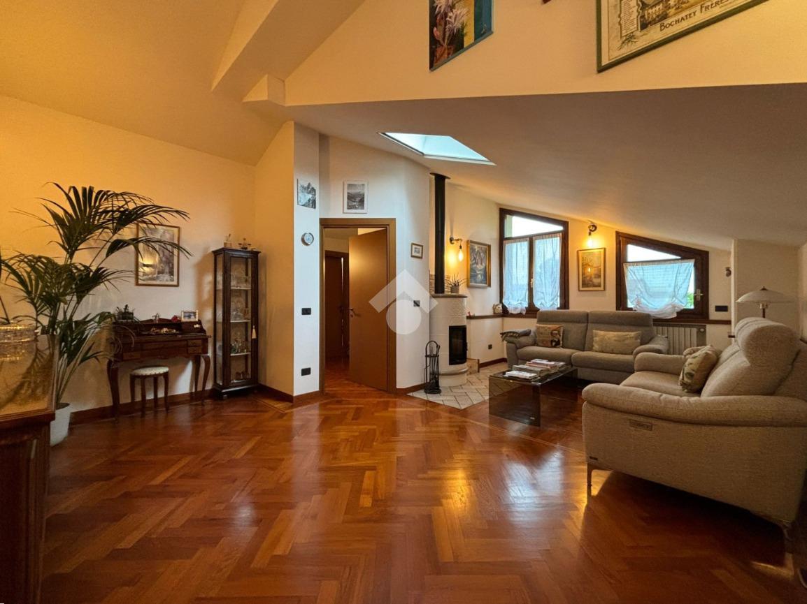 Bilocale in Viale Piave 8, Rivolta d'Adda