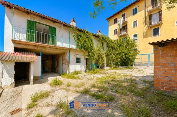 Villa in Via Roma 37, Novello — foto 3 di 5