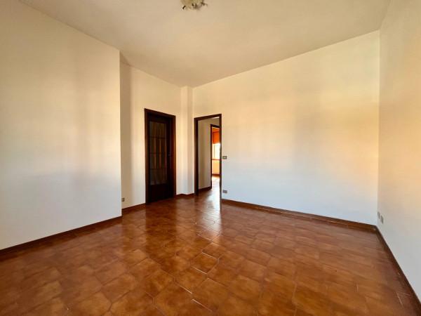 Trilocale, Canaro