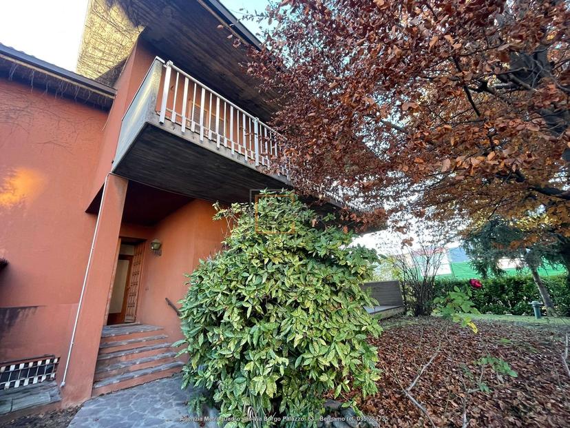 Appartamento in Via San Martino Vecchio 27, Torre Boldone