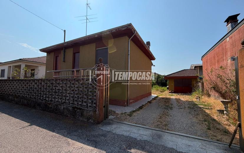 Casa indipendente in Via Cristoforo Colombo 12, Tromello — foto 5 di 5