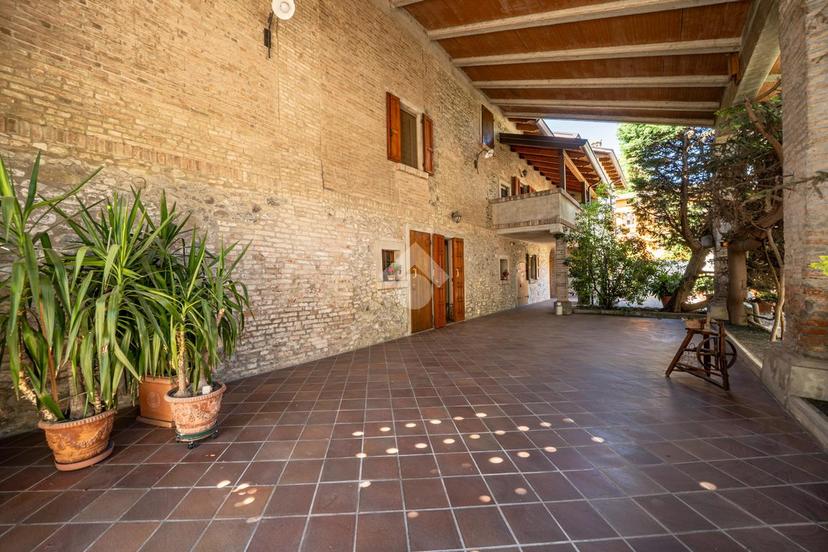 Villa in Via I. Newton 92, Reggio nell'Emilia — foto 5 di 5