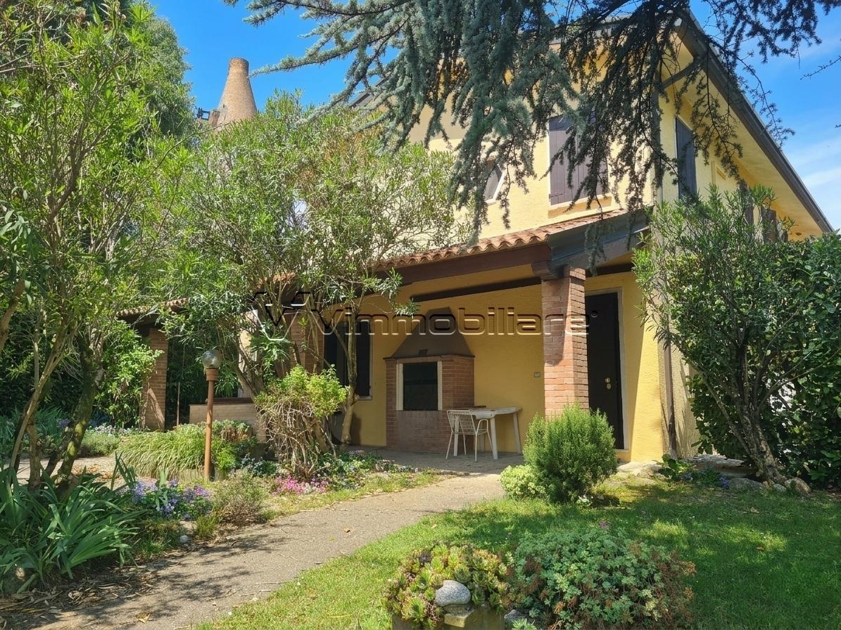 Villa a schiera in Via Cà Bassa 3, Albettone