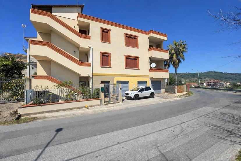 Appartamento in Via Cavaliere Vittorio Veneto, Maierato — foto 3 di 5