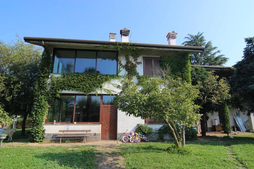 Casa indipendente in Via Risorgimento, 12, Cadorago — foto 2 di 5
