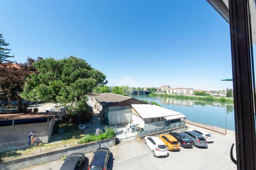 Quadrilocale in Piazza XXV Aprile 13, Casale Monferrato — foto 2 di 5