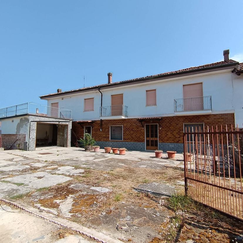Appartamento in Via Bausola 22, Isola d'Asti