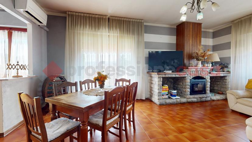 Quadrilocale in Via di Ghivizzano - Piano di Coreglia 21, Coreglia Antelminelli — foto 3 di 5
