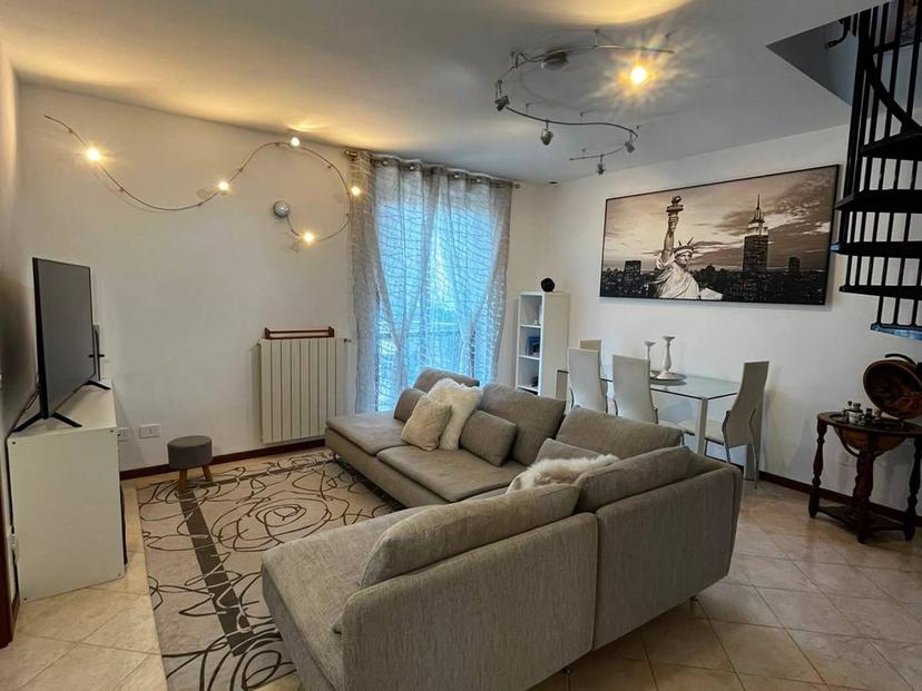 Trilocale in Via Antonio Vivaldi, Brembate di Sopra — foto 3 di 5