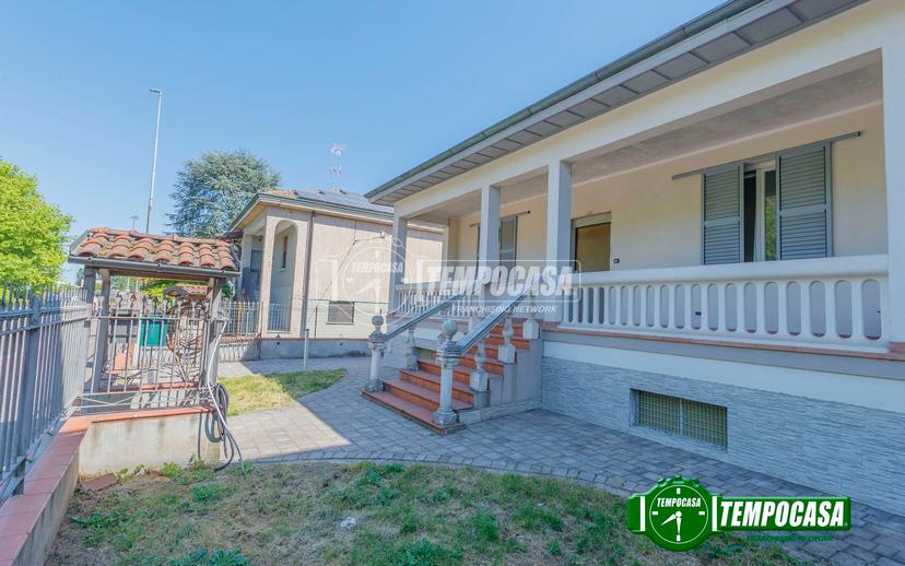 Villa in Via Carlo Alberto, Lacchiarella — foto 3 di 5