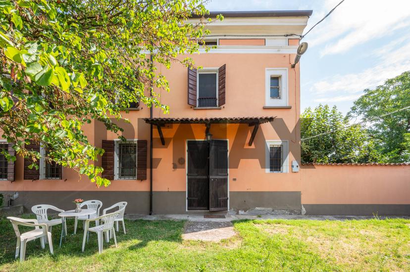 Villa a schiera in Via Padre Kolbe 21/a, Commessaggio — foto 2 di 5