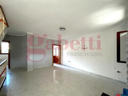 Casa indipendente in Via San Tommaso  Snc, Castelvenere